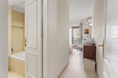 12-53013098fcab6c38b1379cd33298e050