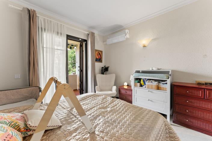 Image No.14-2 Bed Apartment for sale