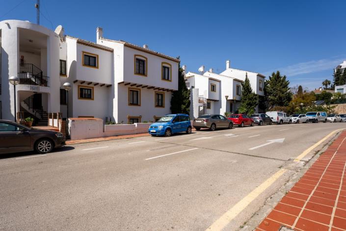 Image No.30-2 Bed Apartment for sale