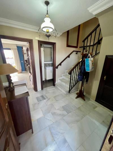 Image No.10-4 Bed Townhouse for sale