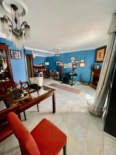 Image No.12-4 Bed Townhouse for sale