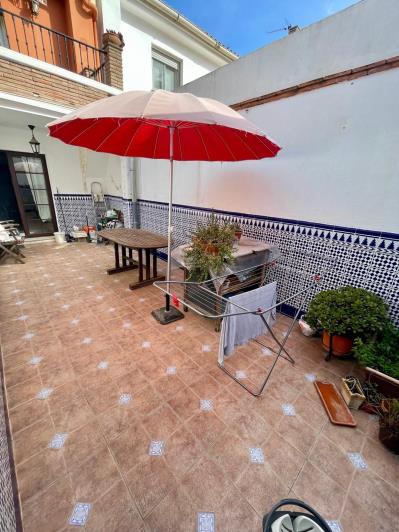 Image No.31-4 Bed Townhouse for sale