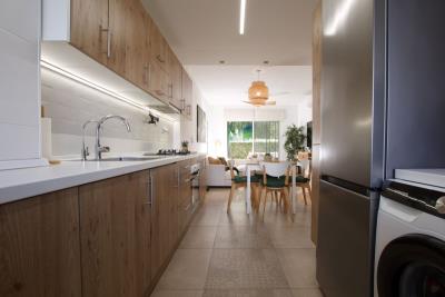 11-20939a0134ad724a8cb2a801094d15a4