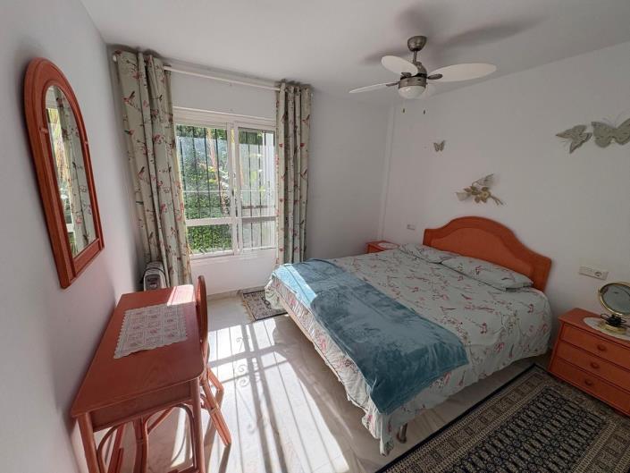 Image No.20-2 Bed Apartment for sale