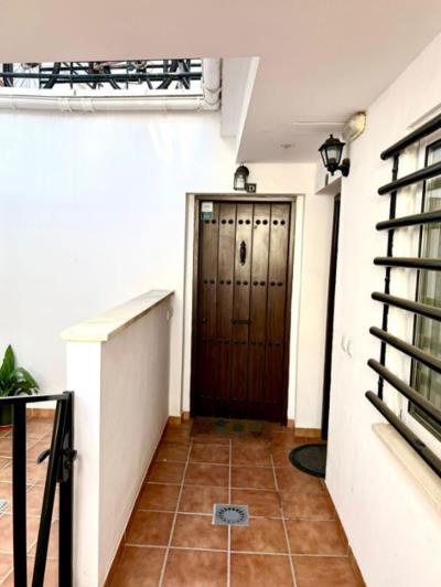 Image No.27-3 Bed Apartment for sale