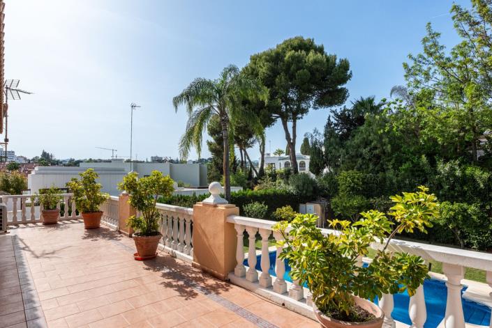 Image No.9-5 Bed Villa for sale