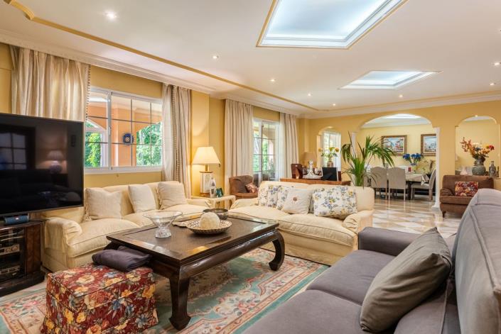 Image No.30-5 Bed Villa for sale