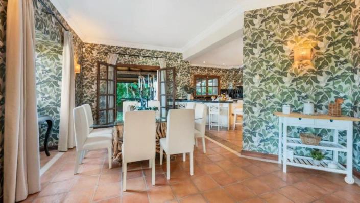 Image No.36-5 Bed Villa for sale