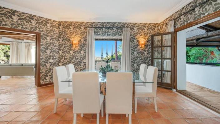 Image No.39-5 Bed Villa for sale