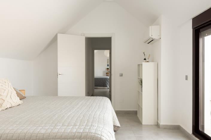 Image No.10-4 Bed Penthouse for sale