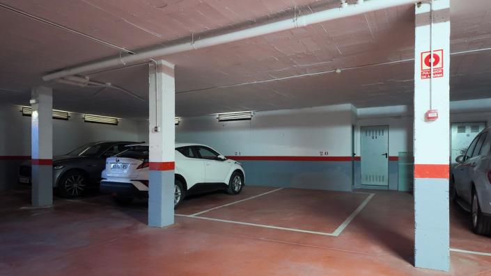 Image No.23-2 Bed Apartment for sale
