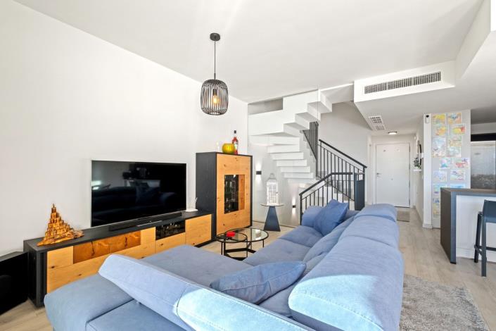 Image No.3-3 Bed Townhouse for sale