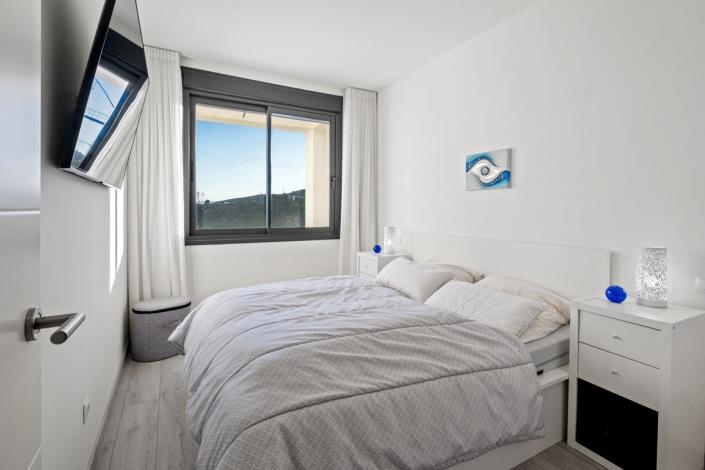 Image No.20-3 Bed Townhouse for sale