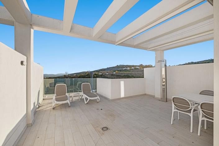 Image No.28-3 Bed Townhouse for sale