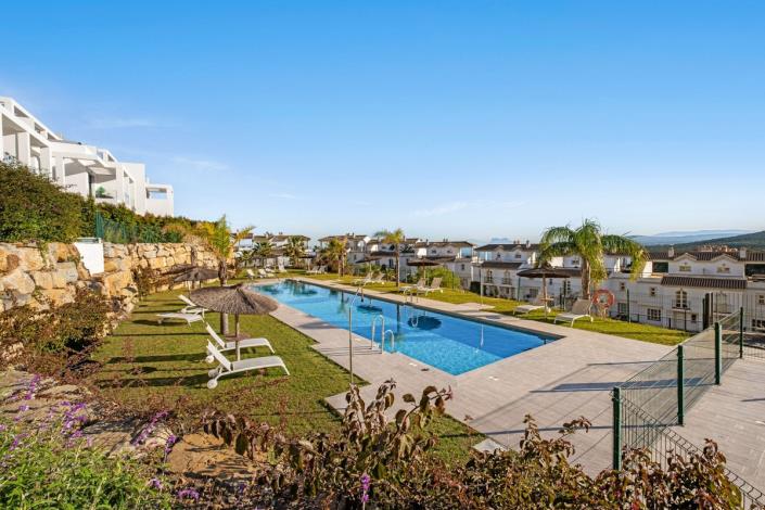 Image No.35-3 Bed Townhouse for sale