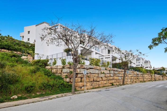 Image No.36-3 Bed Townhouse for sale