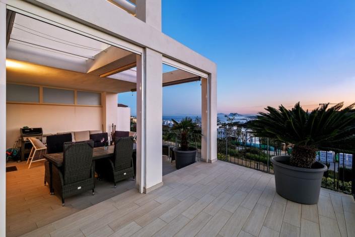 Image No.40-3 Bed Townhouse for sale