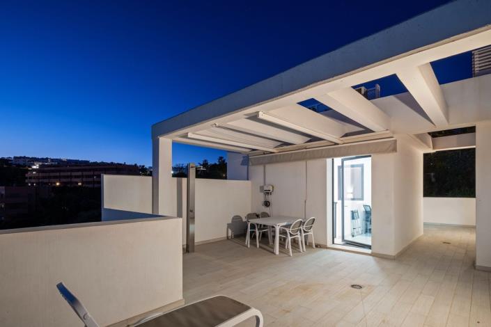 Image No.45-3 Bed Townhouse for sale