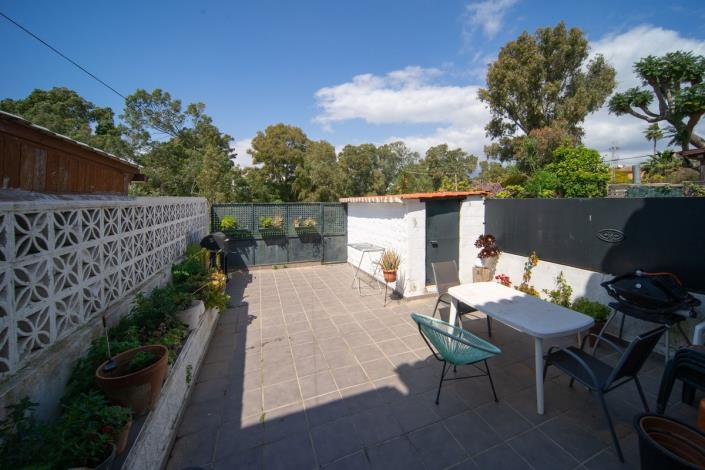 Image No.12-4 Bed Townhouse for sale