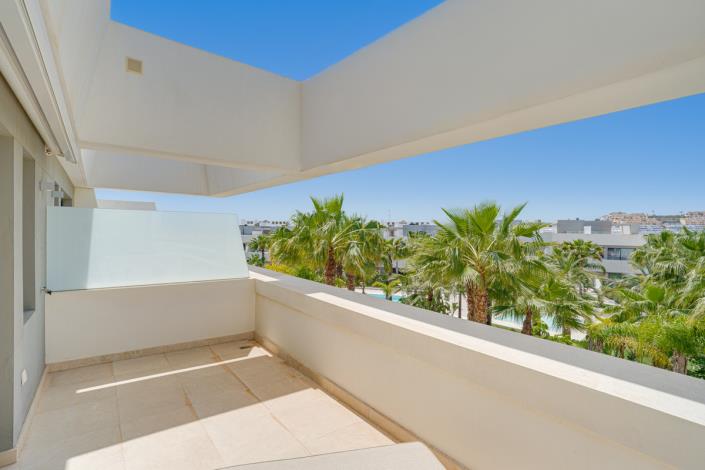 Image No.22-4 Bed Townhouse for sale