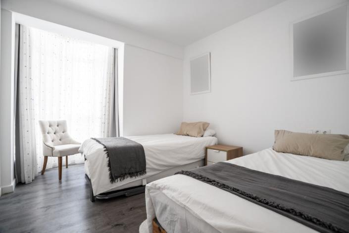 Image No.20-2 Bed Apartment for sale