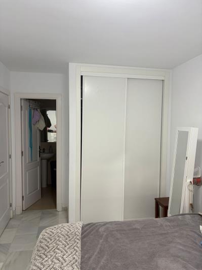Image No.20-4 Bed Semi-Detached for sale