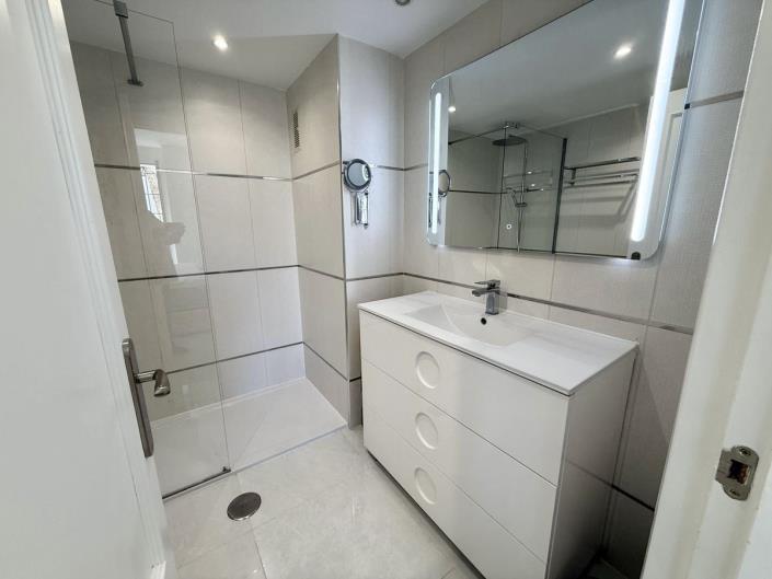 Image No.12-Appartement de 2 chambres à vendre à Elviria