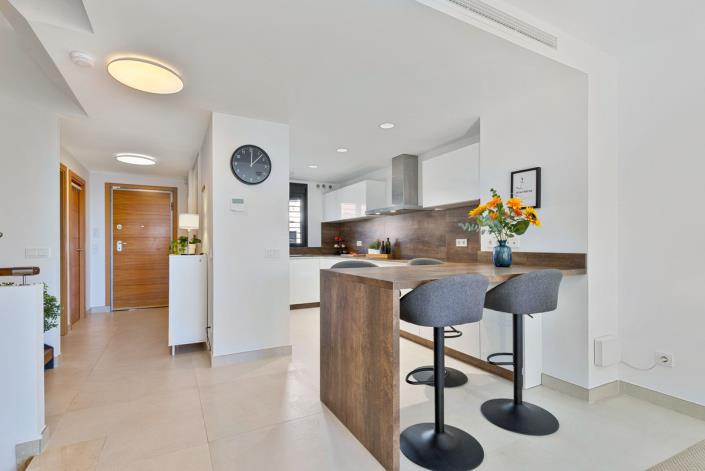 Image No.6-3 Bed Townhouse for sale