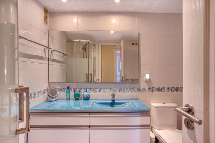 Image No.12-3 Bed Apartment for sale