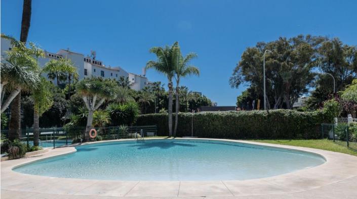 Image No.2-Penthouse de 4 chambres à vendre à Puerto Banus