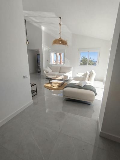 Image No.30-3 Bed Villa for sale