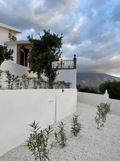 Image No.58-3 Bed Villa for sale