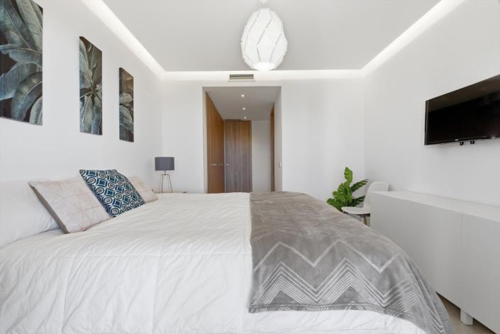 Image No.14-3 Bed Apartment for sale