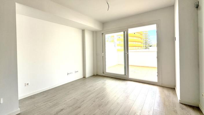 Image No.7-3 Bed Apartment for sale