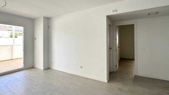 Image No.11-3 Bed Apartment for sale