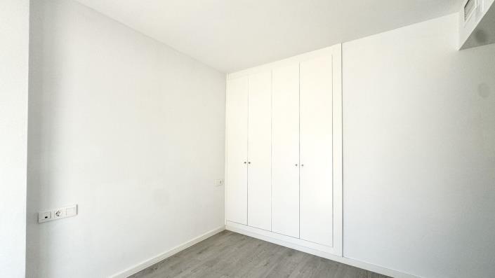 Image No.19-3 Bed Apartment for sale