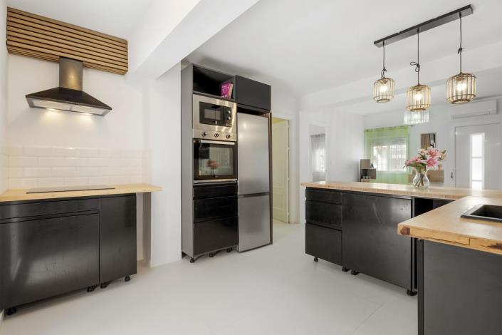 Image No.3-3 Bed Apartment for sale
