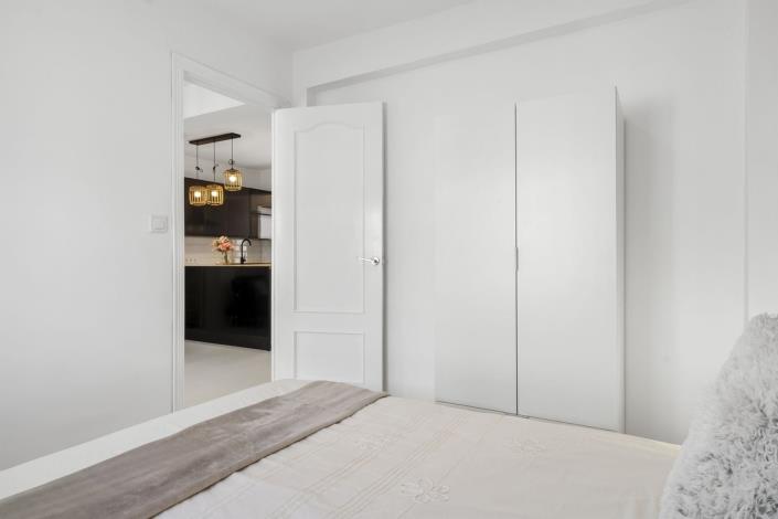Image No.8-3 Bed Apartment for sale