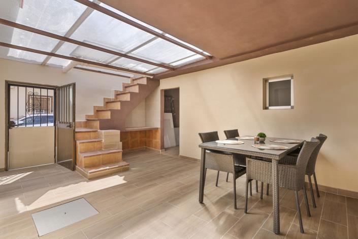 Image No.24-3 Bed Apartment for sale
