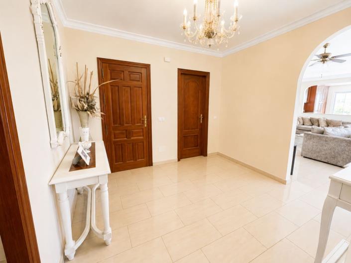 Image No.27-5 Bed Villa for sale