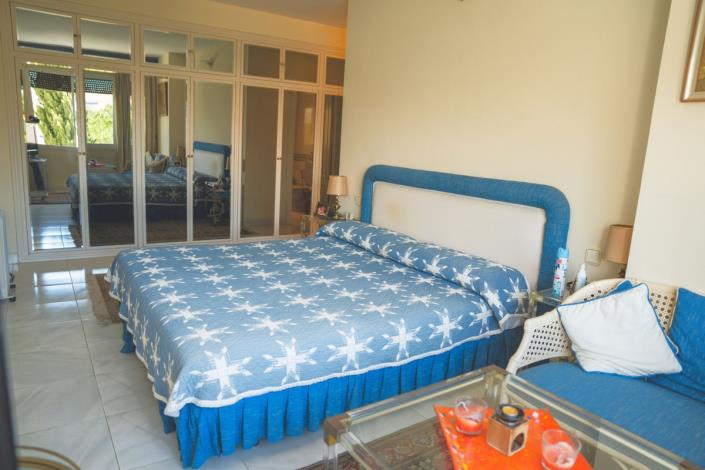 Image No.20-4 Bed Apartment for sale
