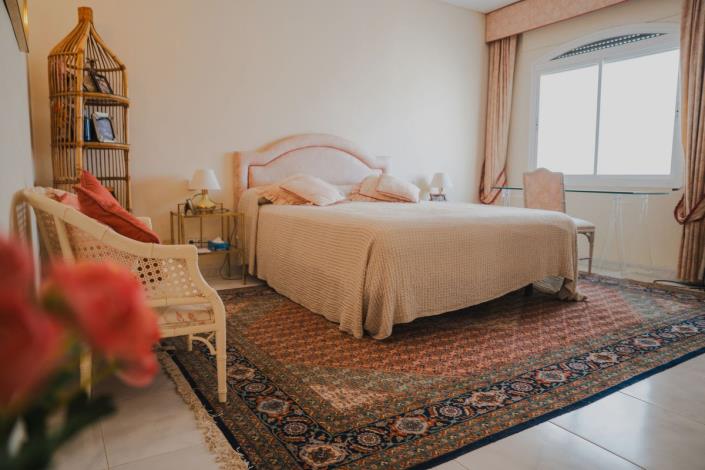 Image No.21-4 Bed Apartment for sale