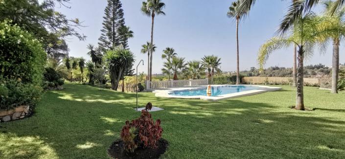 Image No.4-Villa de 5 chambres à vendre à Estepona