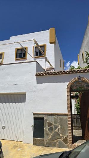 Image No.9-4 Bed Townhouse for sale