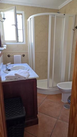 Image No.25-4 Bed Townhouse for sale