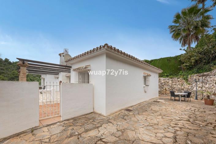 Image No.17-3 Bed Villa for sale