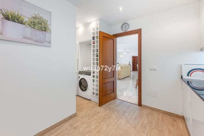 Image No.29-3 Bed Villa for sale