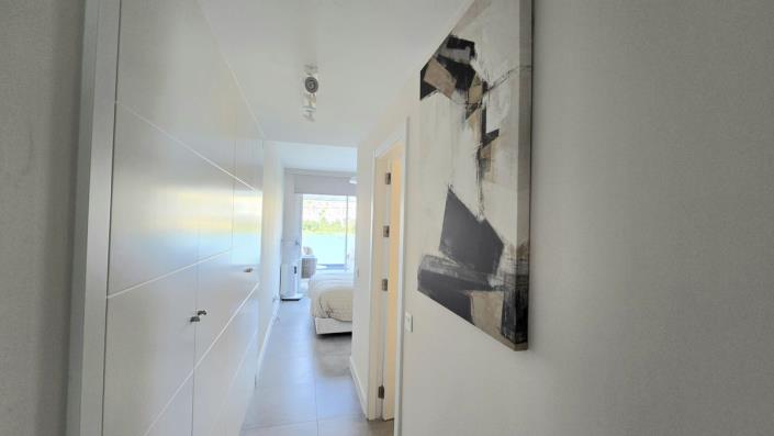 Image No.11-4 Bed Apartment for sale