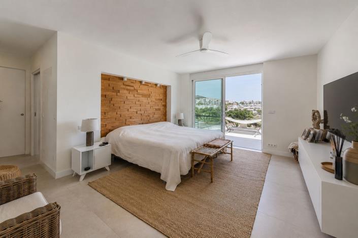 Image No.12-5 Bed Villa for sale