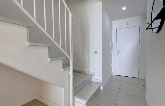 Image No.54-3 Bed Penthouse for sale